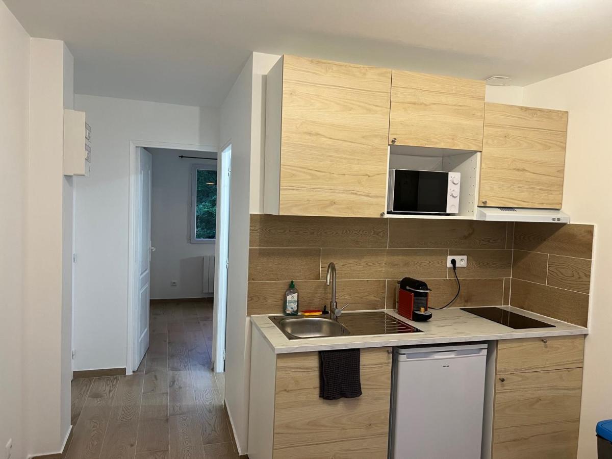 Appartement Lumineux Pres Metro Saint-Denis  Exterior photo